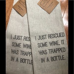 Set of 2 kitchen towels -brand new with tags